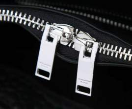 Picture of Saint Laurent Handbags _SKUfw167171234fw